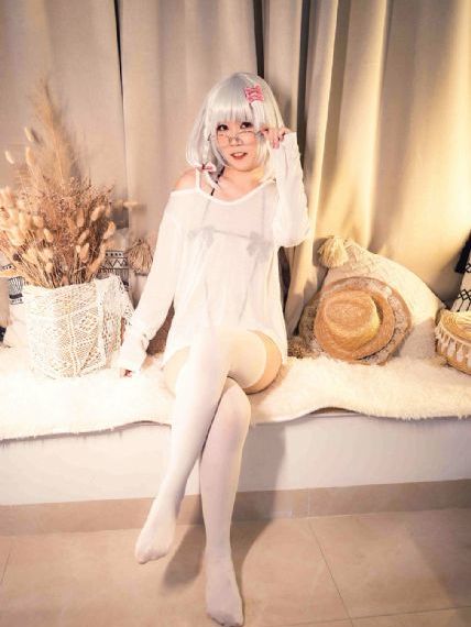 欧美日韩大波美女电影_超清免费观看